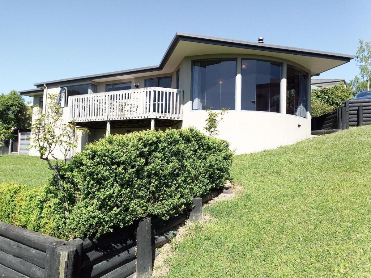 Super Sunny Holiday Home Richmond Exterior photo